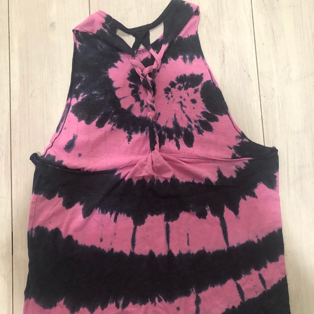 Tank Top - Picture 3 of 5